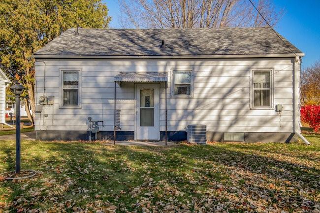 725 Stanley Street Property Photo 1