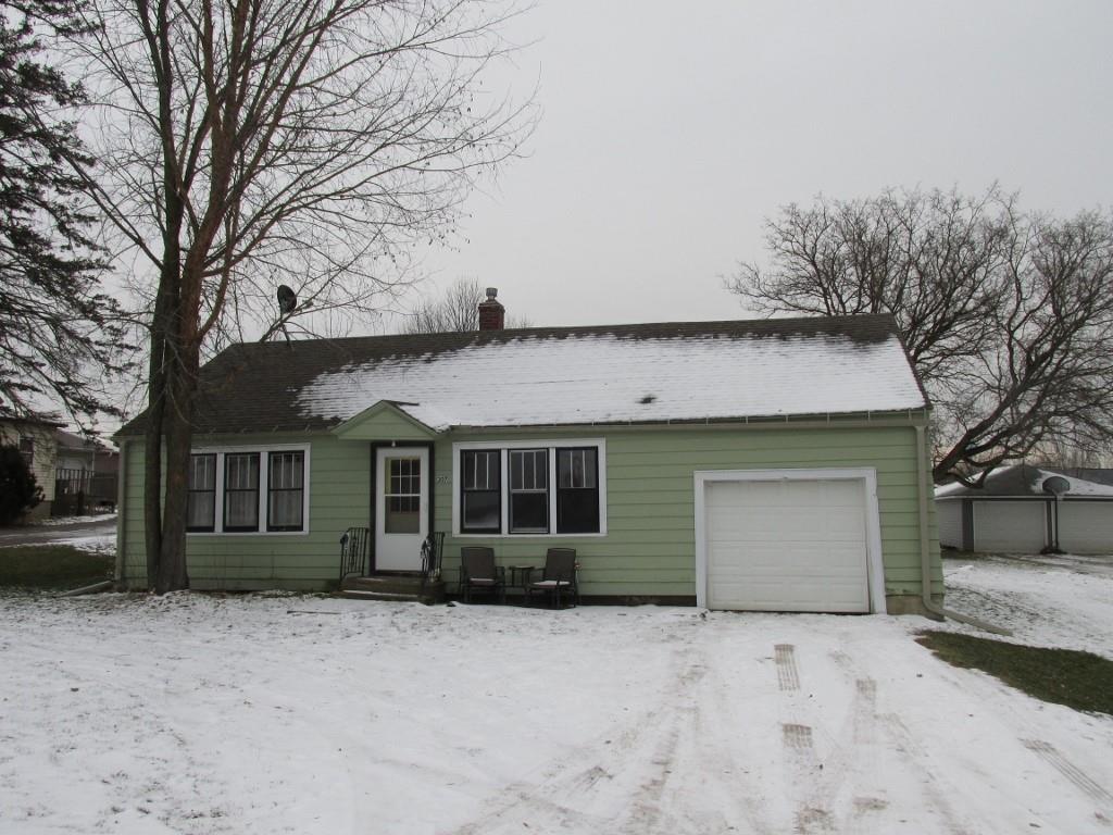 307 E Chippewa Street Property Photo 1