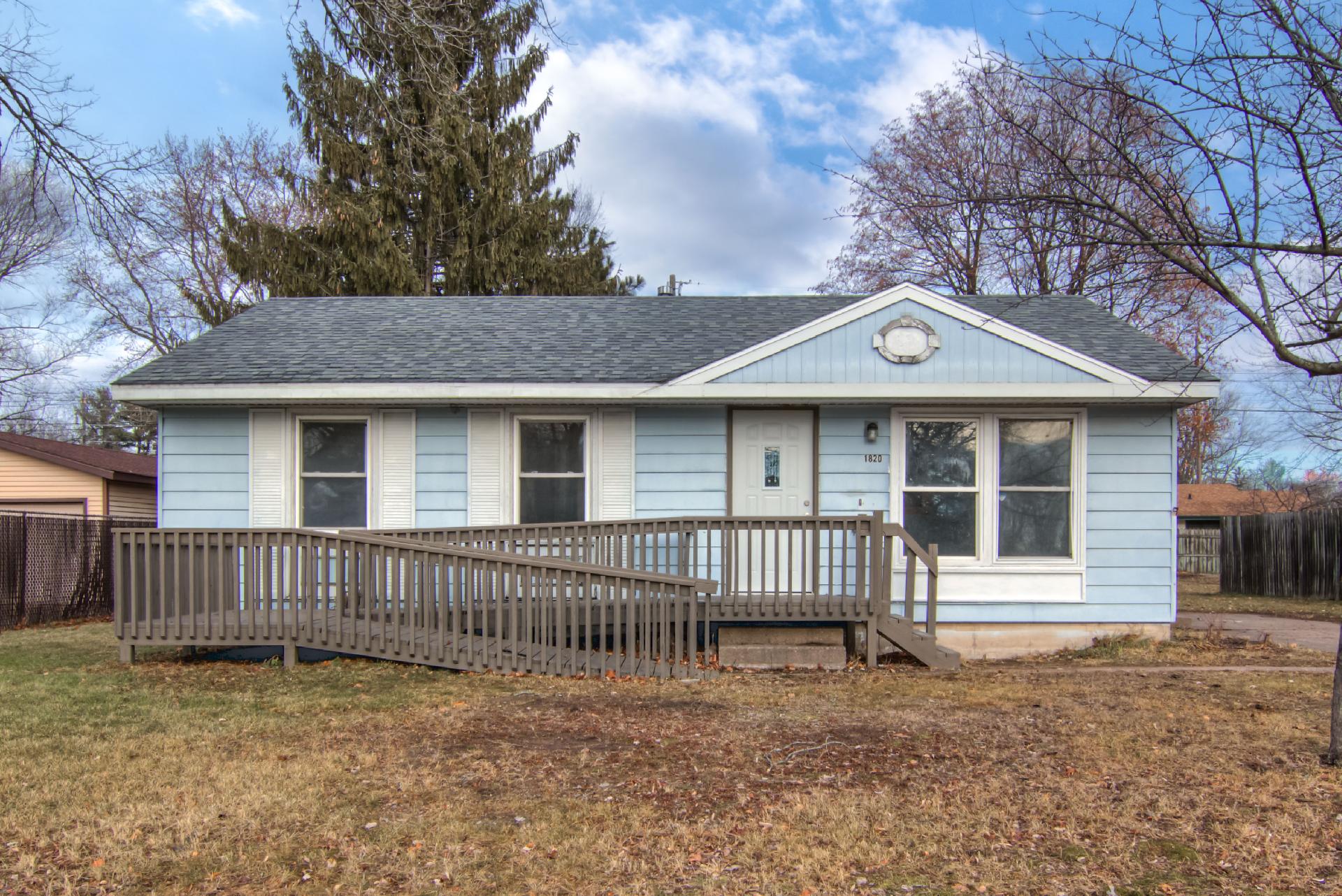 1820 Ash Street Property Photo 1