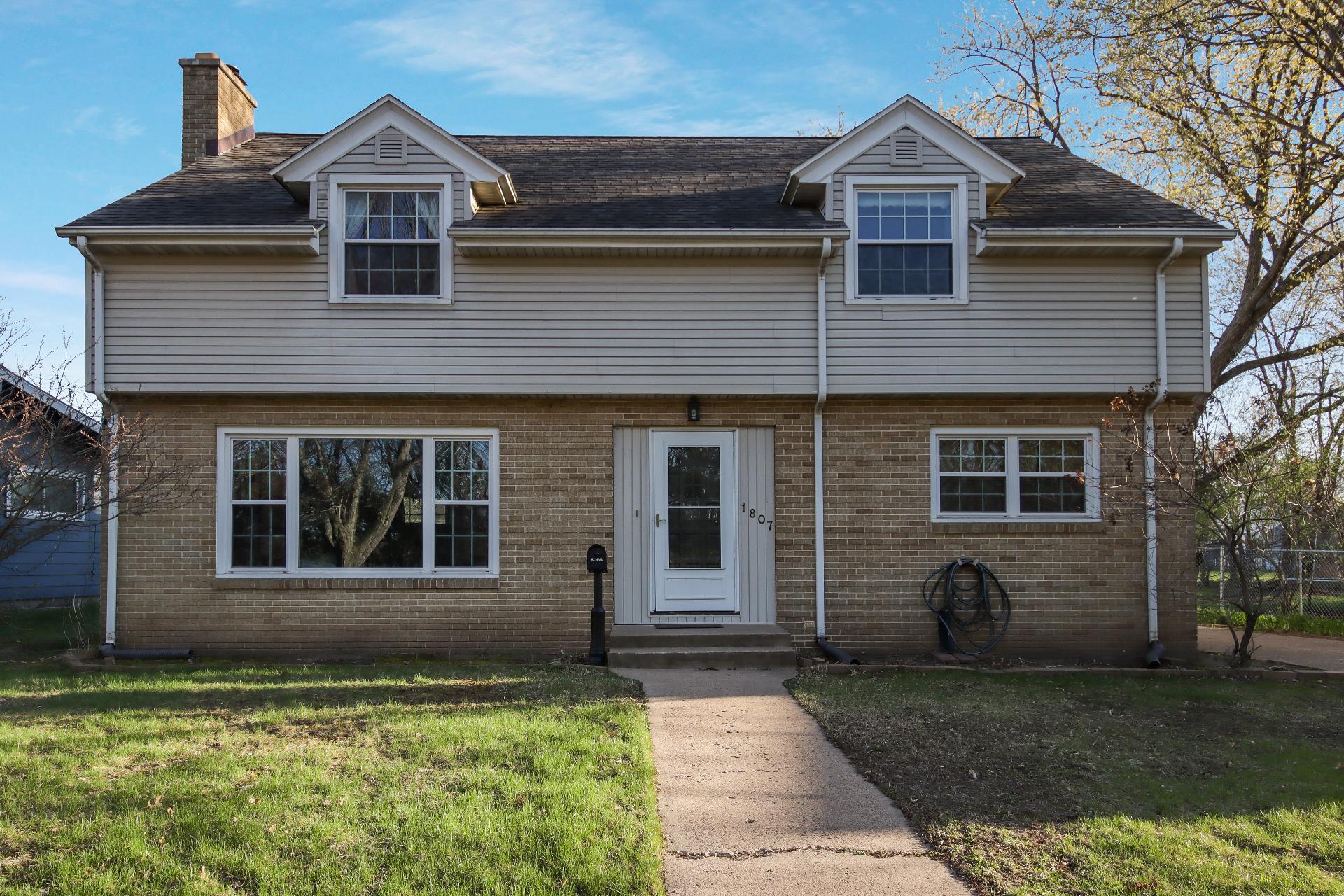 1807 Fairway Street Property Photo 1
