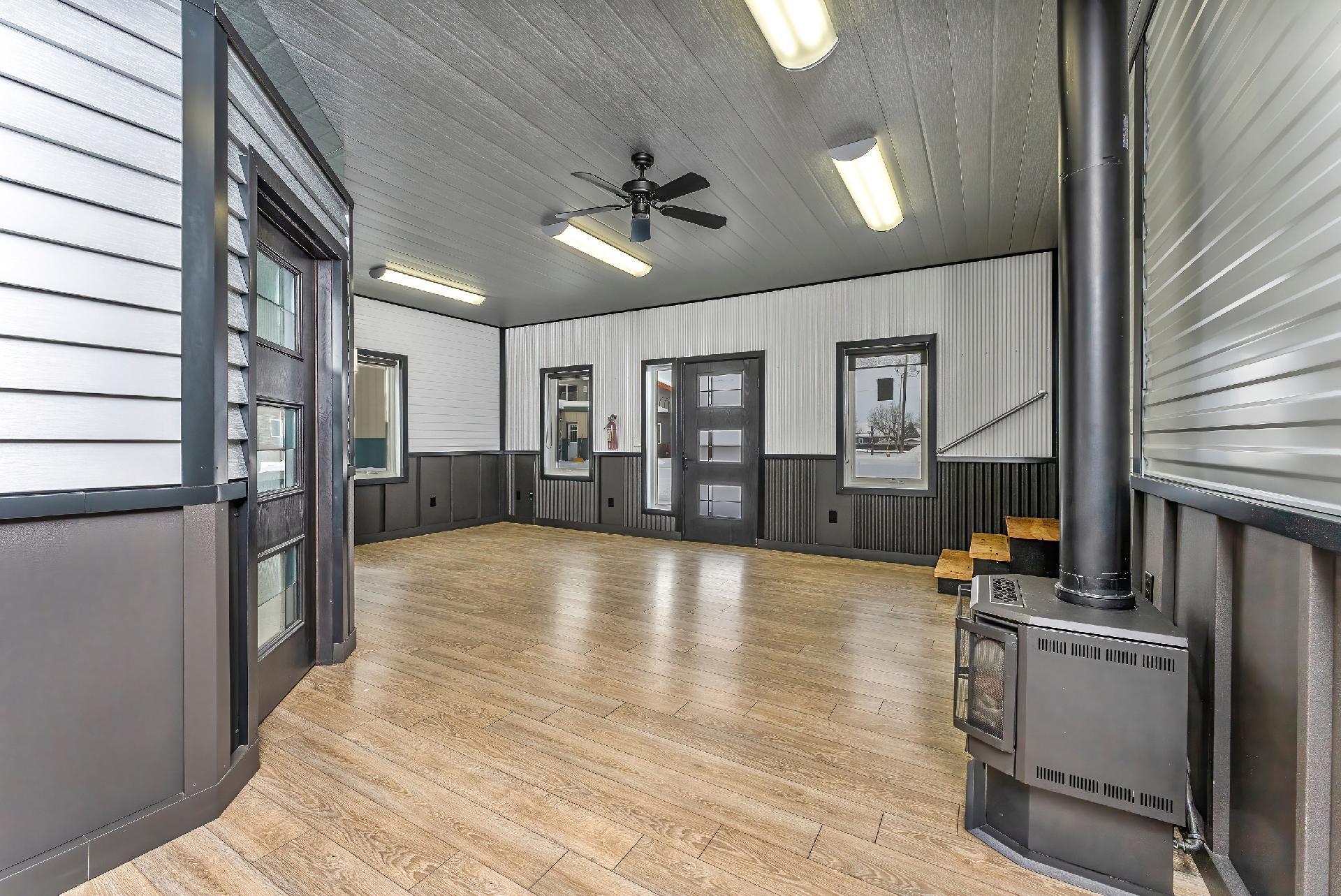 1554 Amsterdam A Property Photo 3