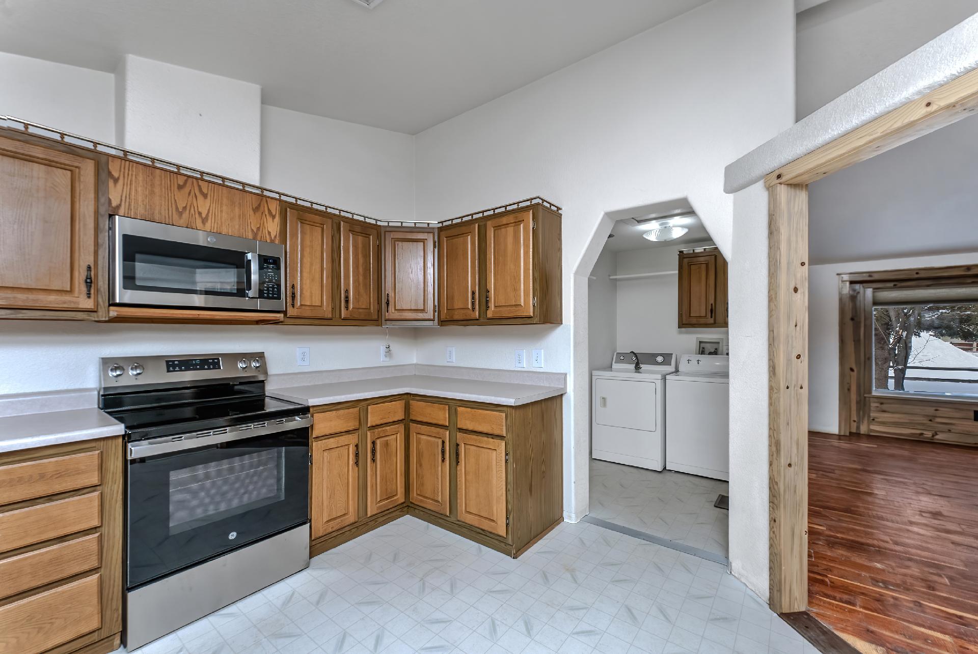 1554 Amsterdam A Property Photo 12