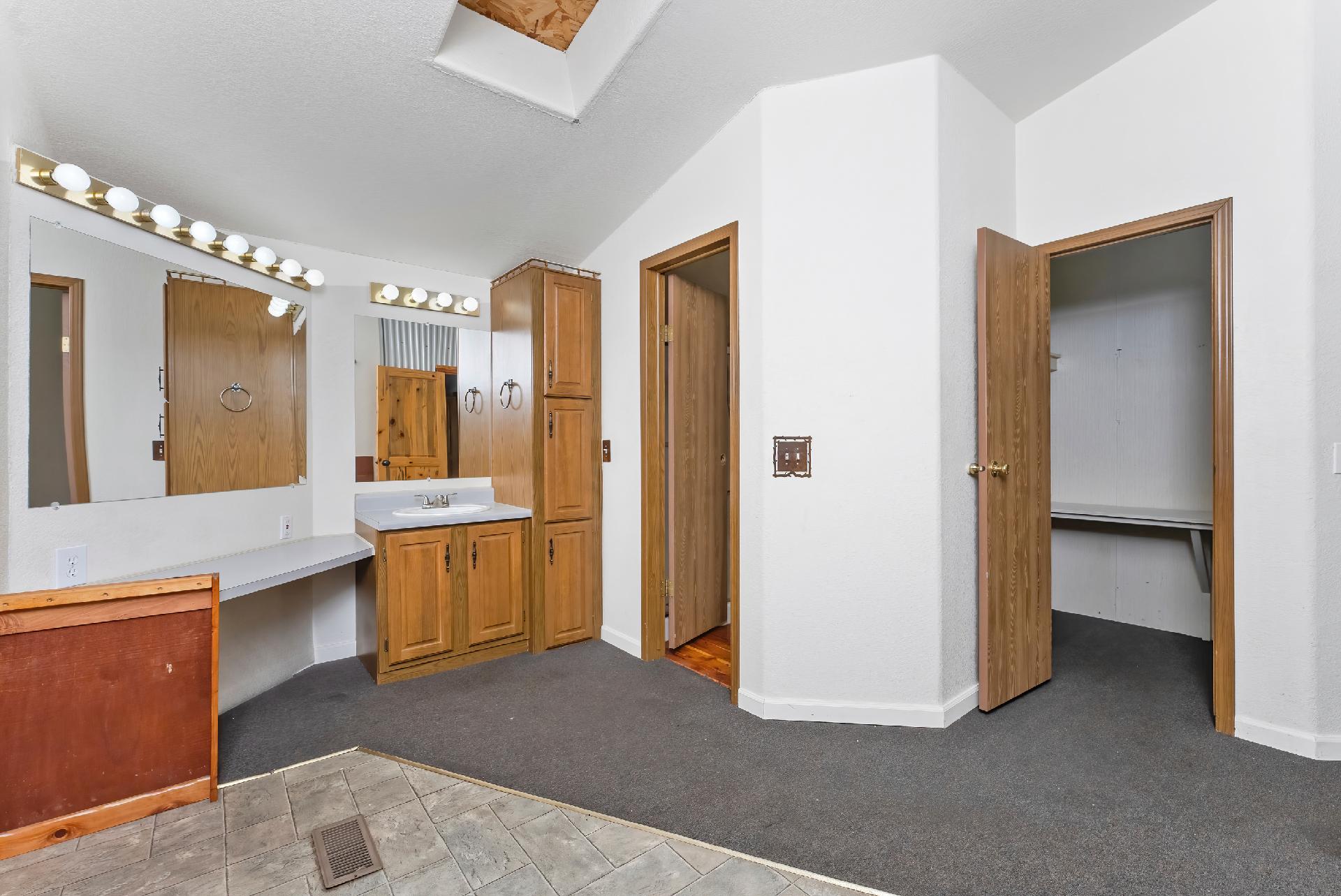 1554 Amsterdam A Property Photo 29