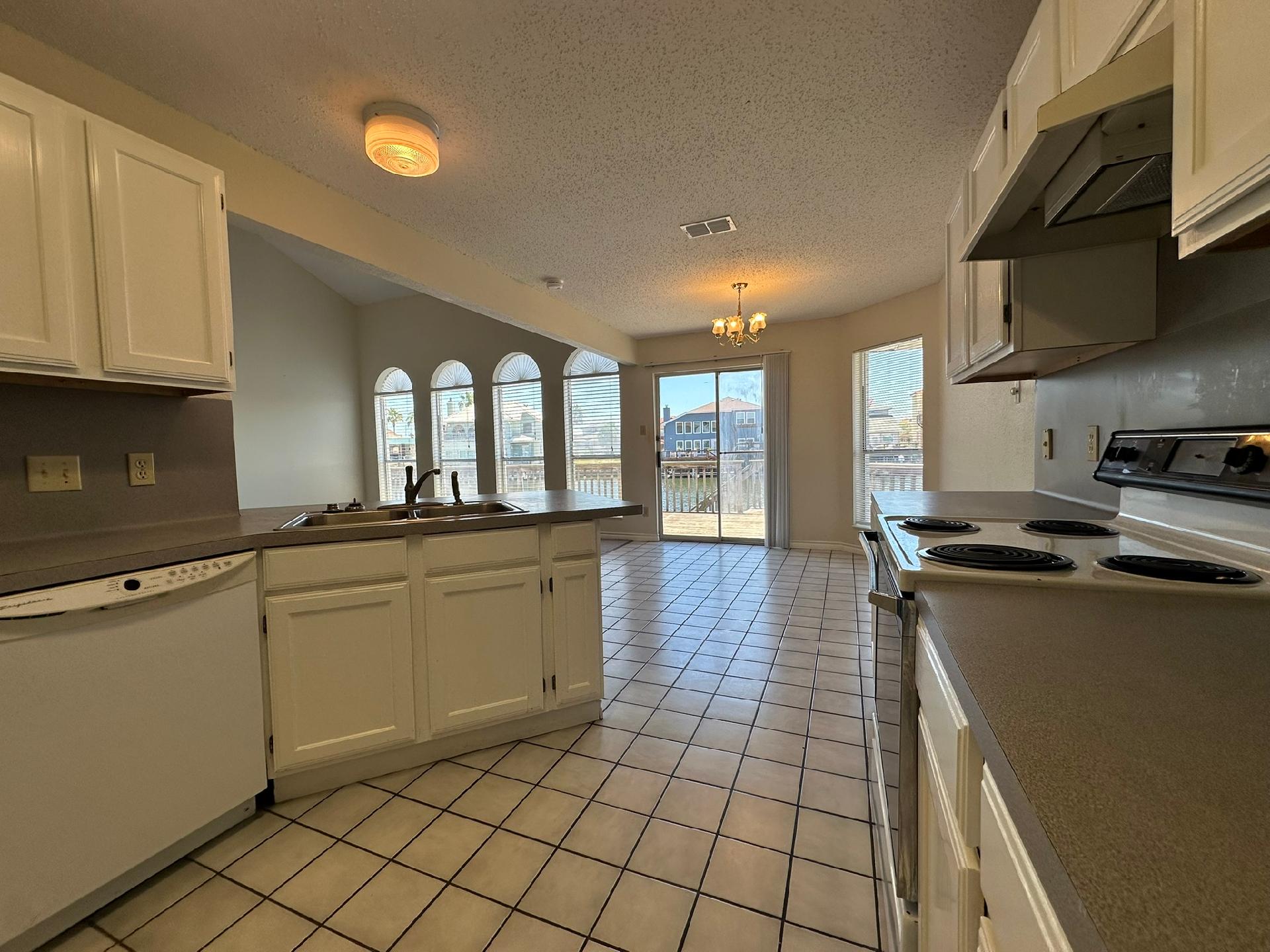 15357 Yardarm Property Photo 4
