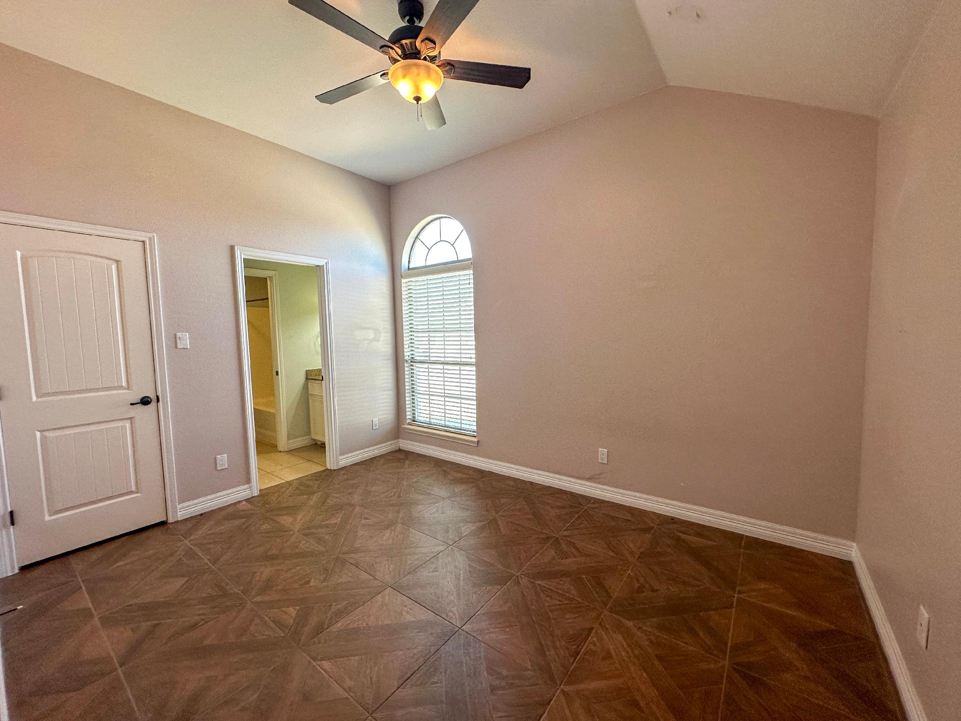 3813 Holland Dr. Property Photo 30