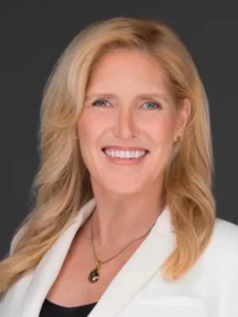 Melanie Trox Profile Photo