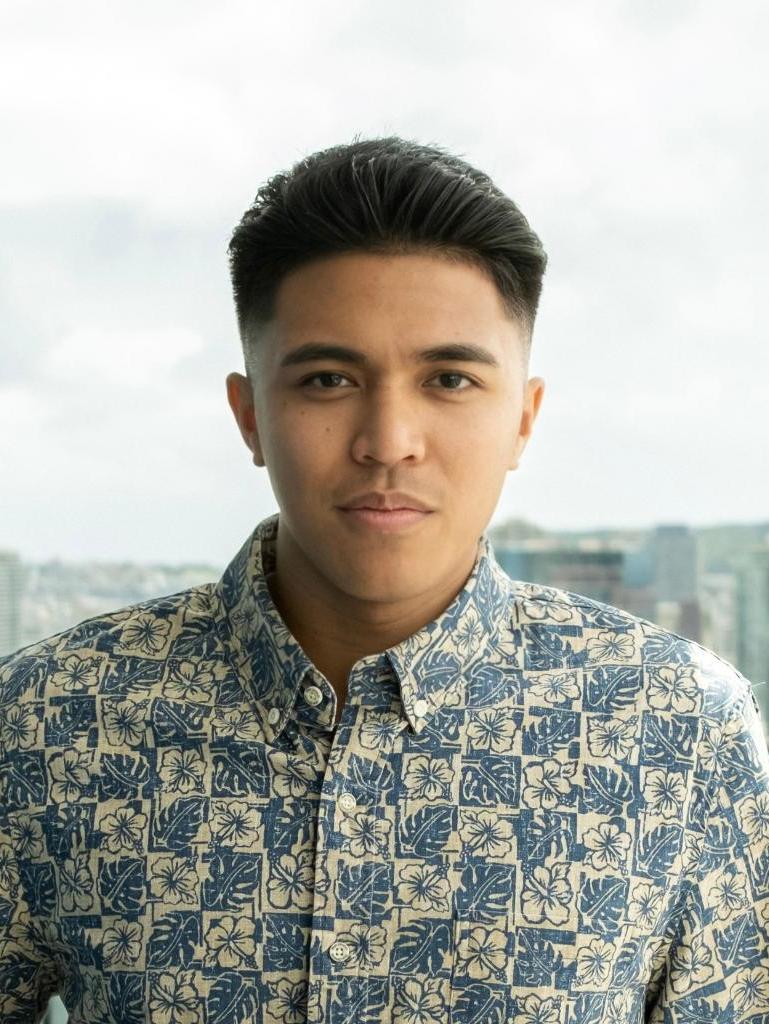Elijah Hew Len Profile Photo