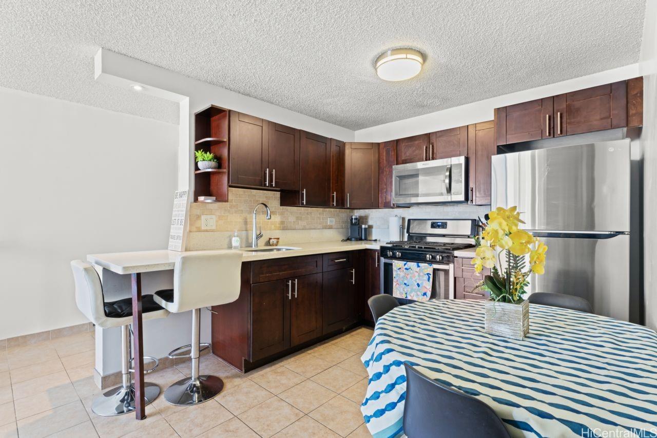 2452 Tusitala Street 1101 Property Photo 6
