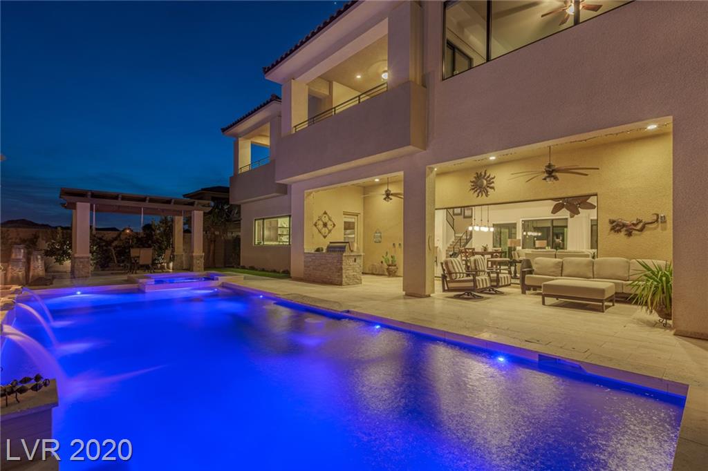 56 Garibaldi Way Property Photo 1