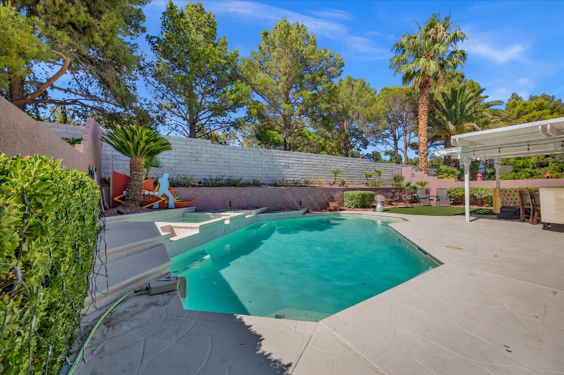 9912 Barrier Reef Drive Property Photo 1