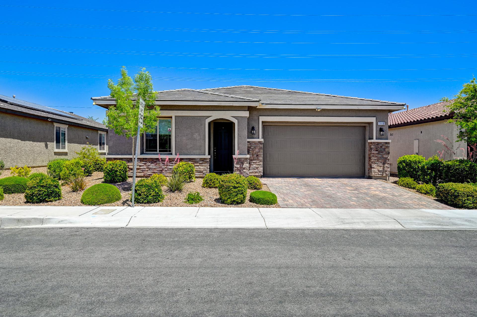 2590657 Property Photo 1