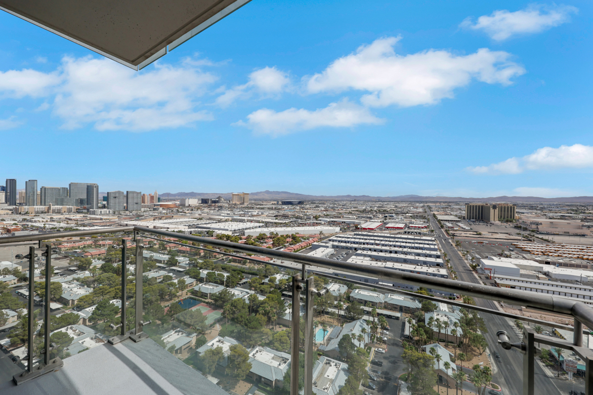 4381 West Flamingo Road 2821 Property Photo 16