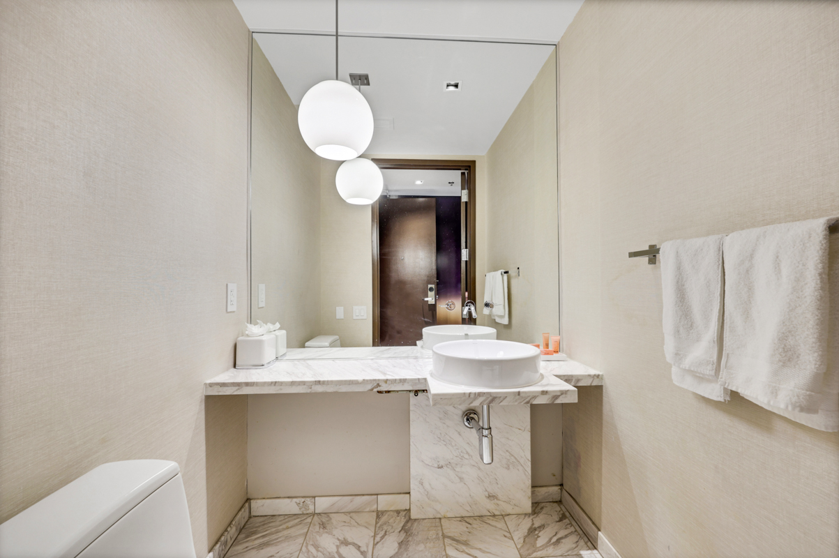 4381 West Flamingo Road 2821 Property Photo 15